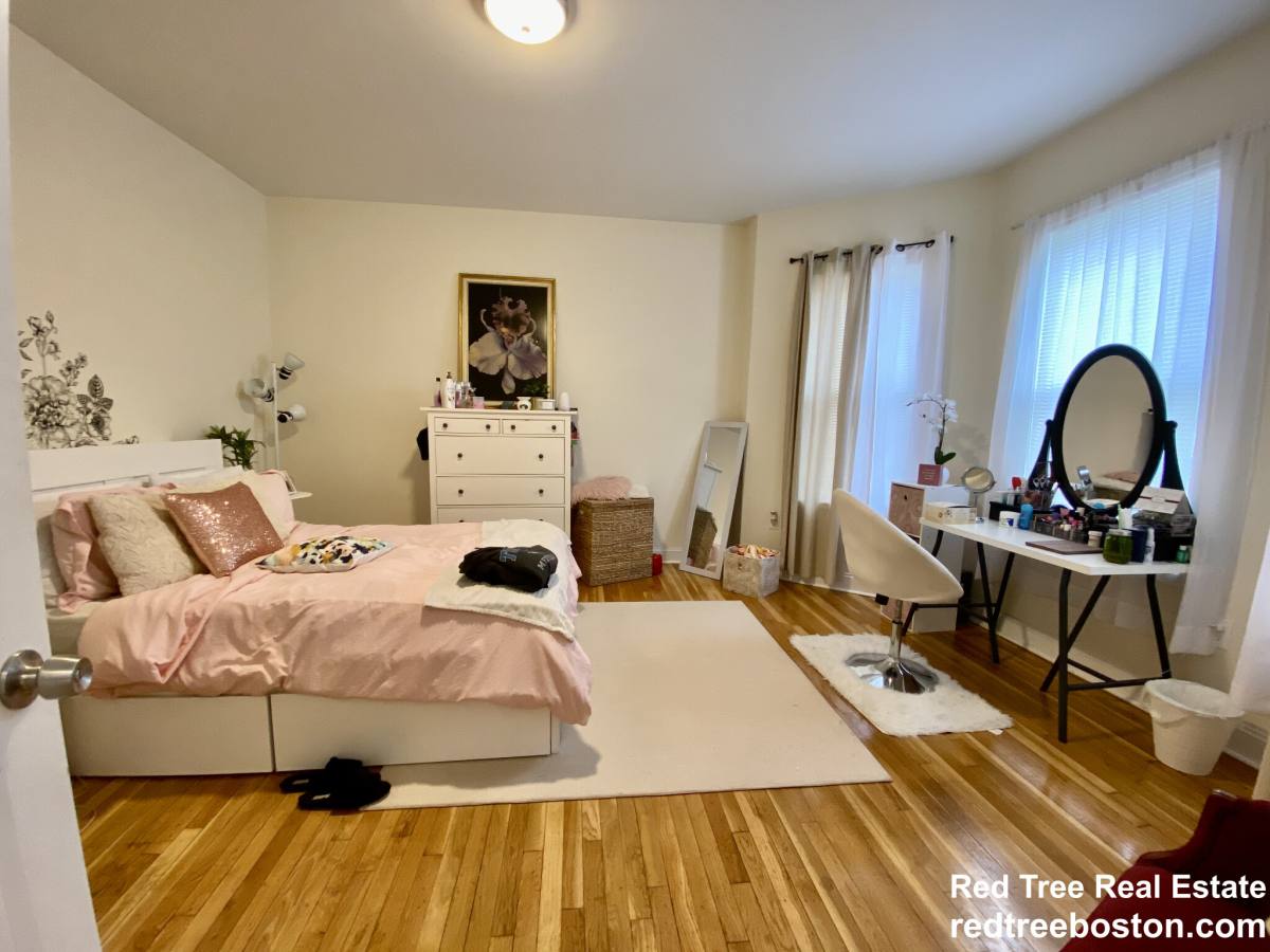 Apartment for rent at 3235 Washington St #1, Jamaica Plain, MA 02130