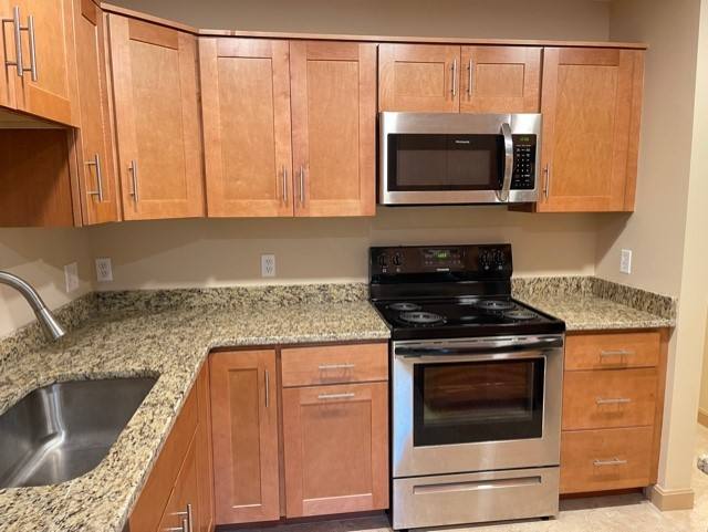 Apartment for rent at 550 Washington St #303, Braintree, MA 02184