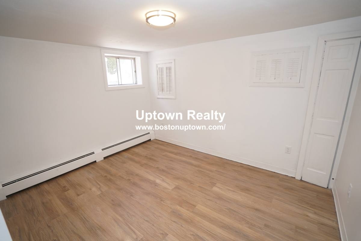 Apartment for rent at 81 Waverly #B, Brighton, MA 02135