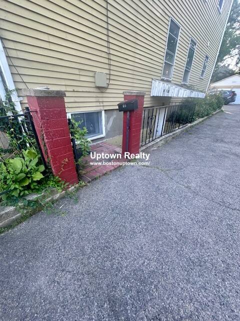 Apartment for rent at 81 Waverly #B, Brighton, MA 02135
