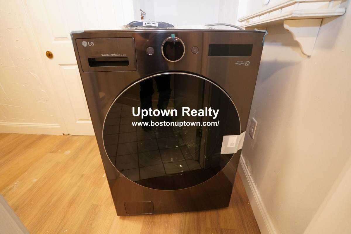 Apartment for rent at 81 Waverly #B, Brighton, MA 02135