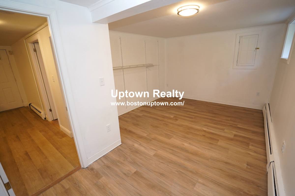 Apartment for rent at 81 Waverly #B, Brighton, MA 02135