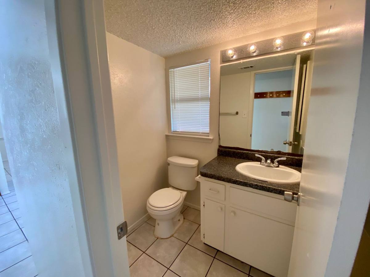 Apartment for rent at 407 E 30th St, Austin, TX 78705