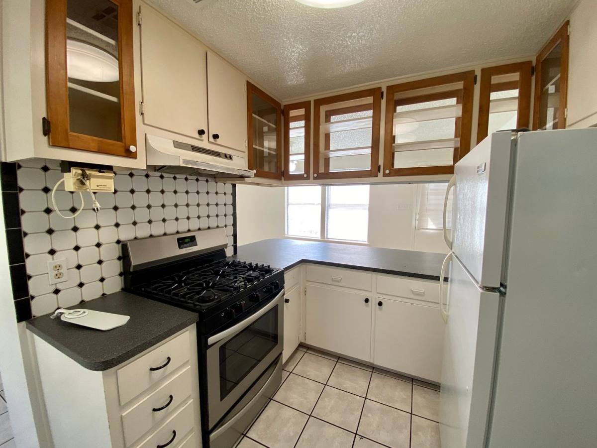 Apartment for rent at 407 E 30th St, Austin, TX 78705