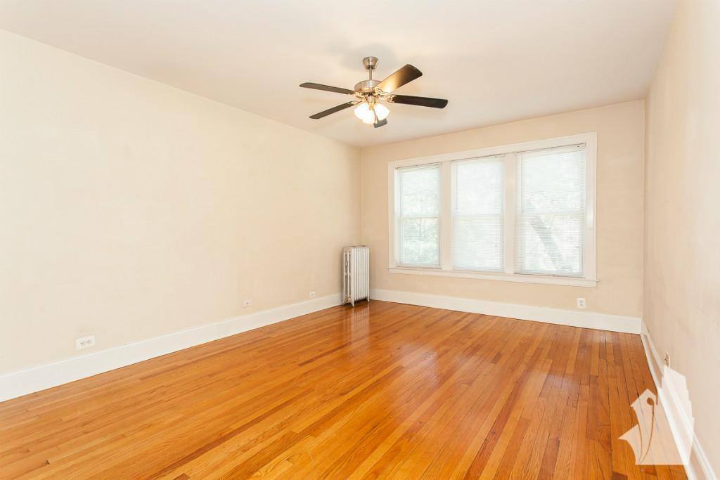 Apartment for rent at 1919 W Winona St #1, Chicago, IL 60640