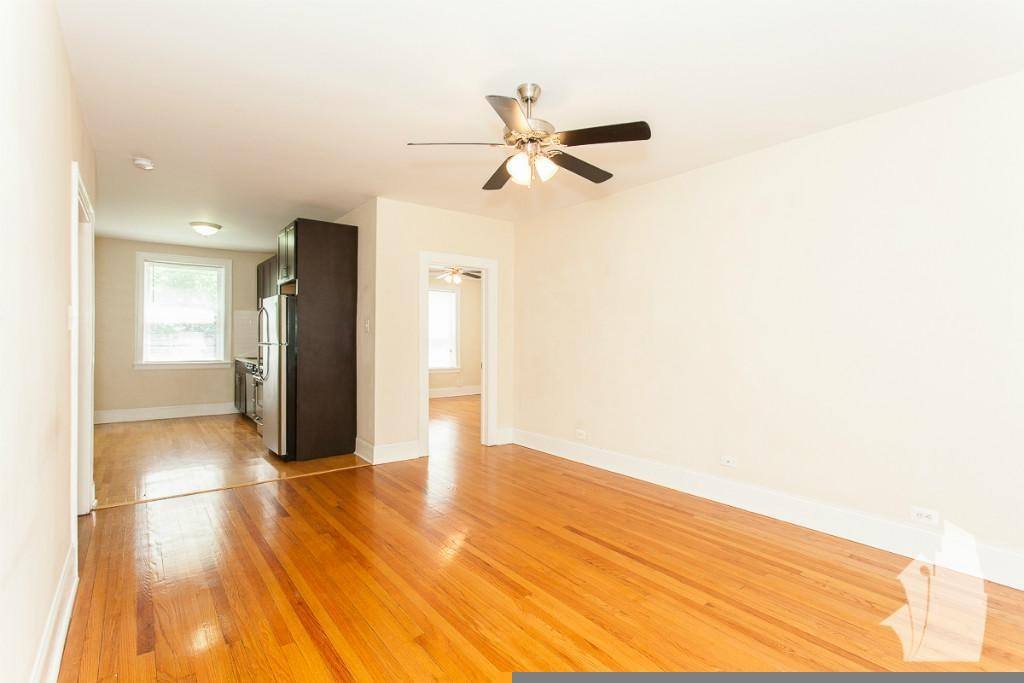 Apartment for rent at 1919 W Winona St #1, Chicago, IL 60640