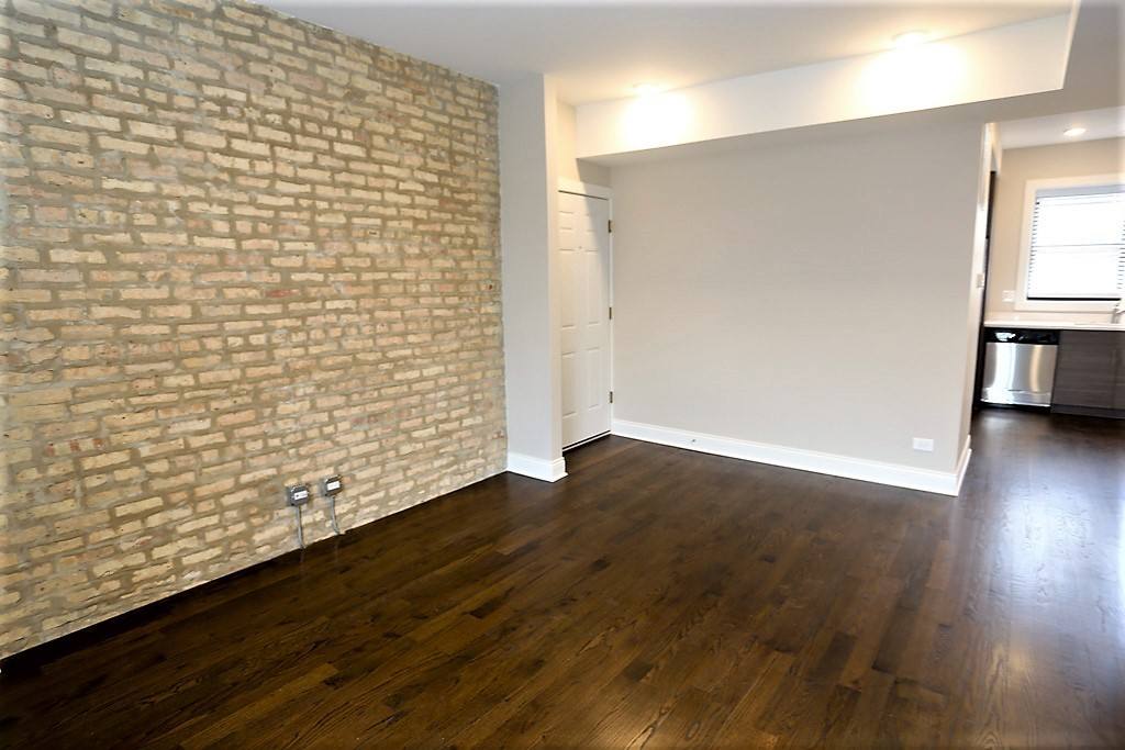 Apartment for rent at 2230 N Sawyer Ave #3E, Chicago, IL 60647
