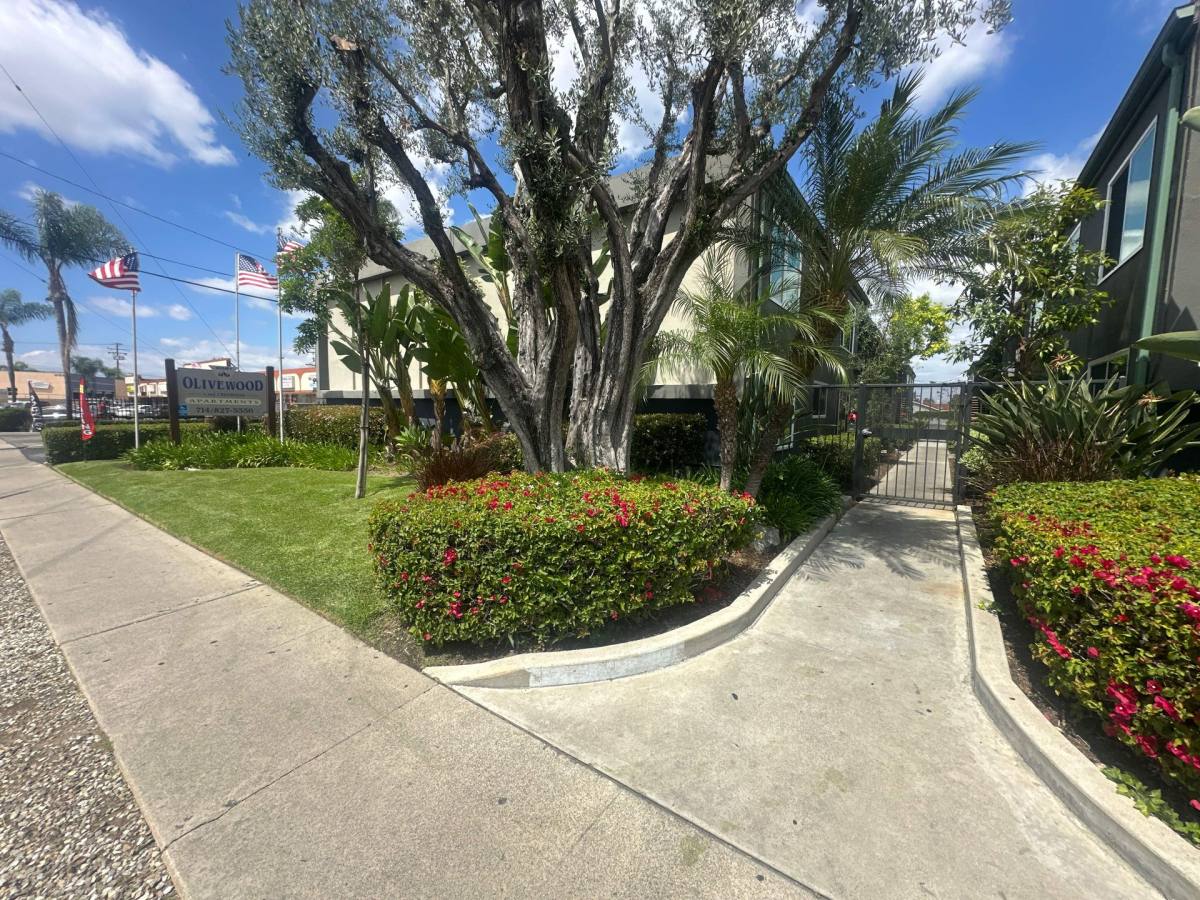 Apartment for rent at 9081 Cerritos Ave, Anaheim, CA 92804
