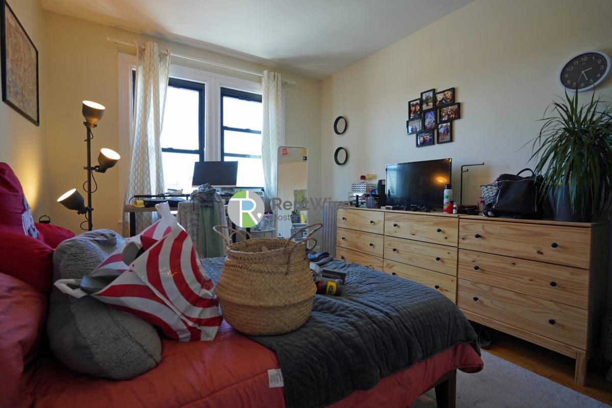 Apartment for rent at 1216 Commonwealth Ave #14, Allston, MA 02134
