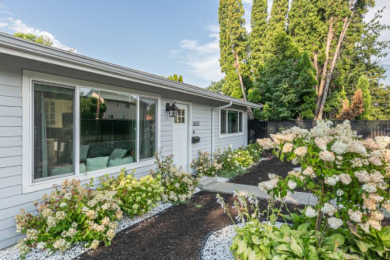 House for rent at 5435 N Columbia Blvd, Portland, OR 97203