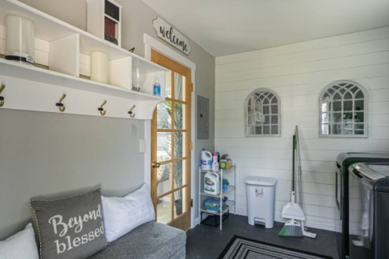 House for rent at 5435 N Columbia Blvd, Portland, OR 97203