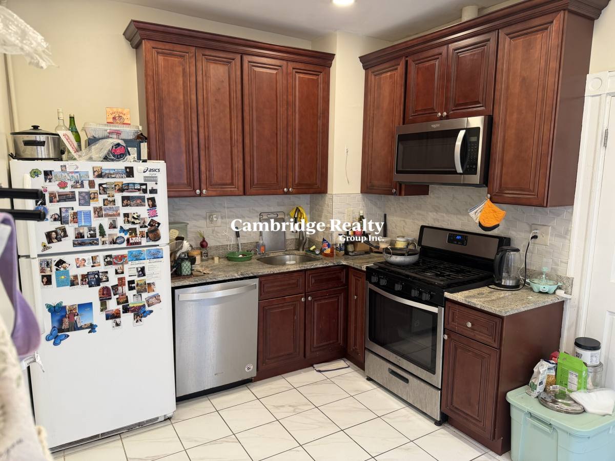 Apartment for rent at 31 Mansfield St #1, Allston, MA 02134