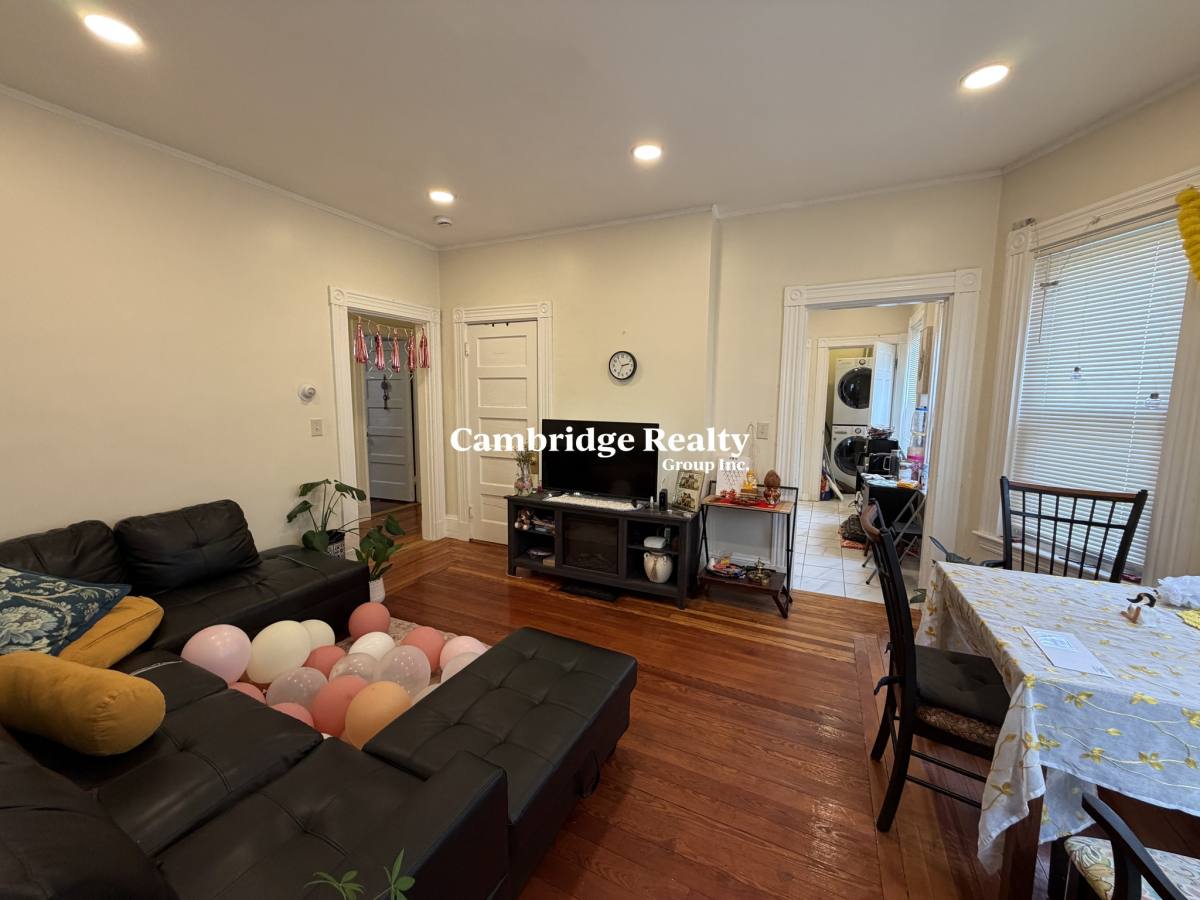 Apartment for rent at 31 Mansfield St #1, Allston, MA 02134