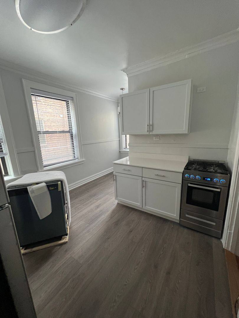 Apartment for rent at 609 Hinman Ave #1I, Evanston, IL 60202