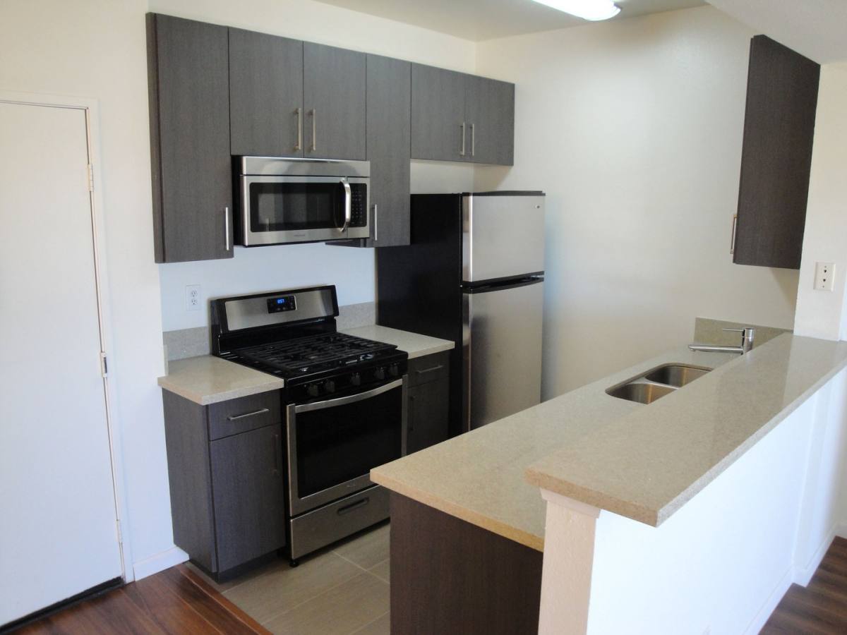 Apartment for rent at 1210 Venice Blvd, Venice, CA 90291
