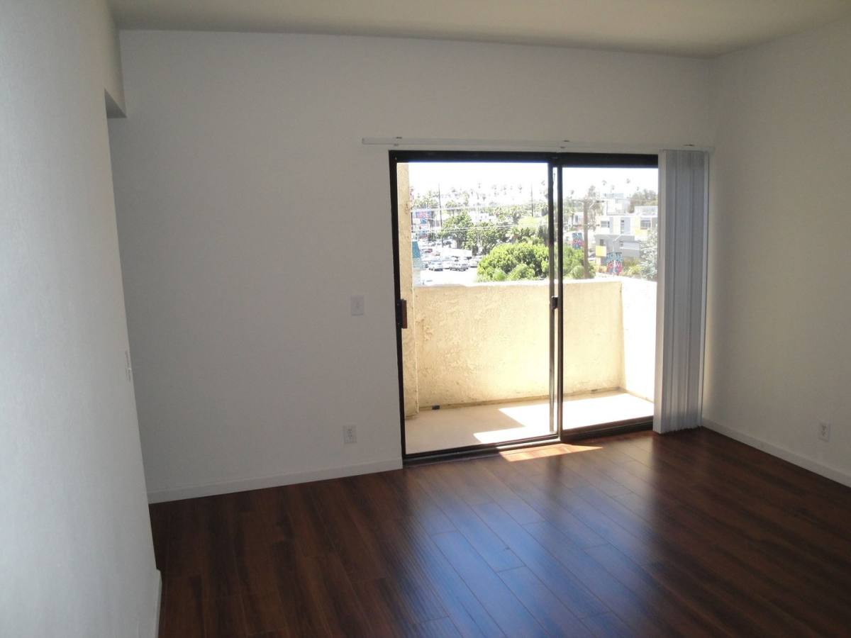 Apartment for rent at 1210 Venice Blvd, Venice, CA 90291