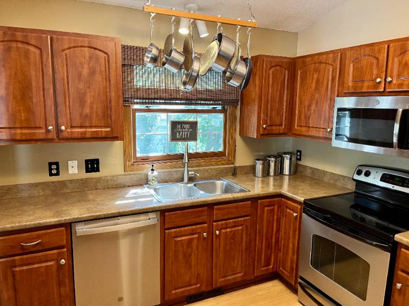 House for rent at 17604 Lorence Way, Eden Prairie, MN 55346