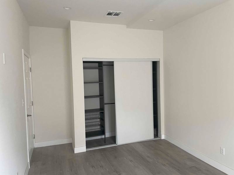 Apartment for rent at 2910 S Budlong Ave, Los Angeles, CA 90007