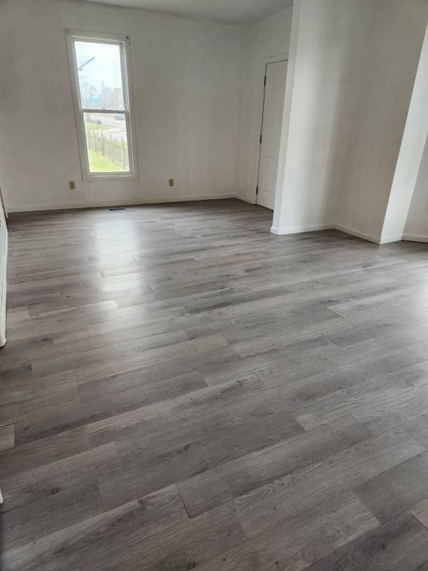 Apartment for rent at 913 S Limestone St, Springfield, OH 45505