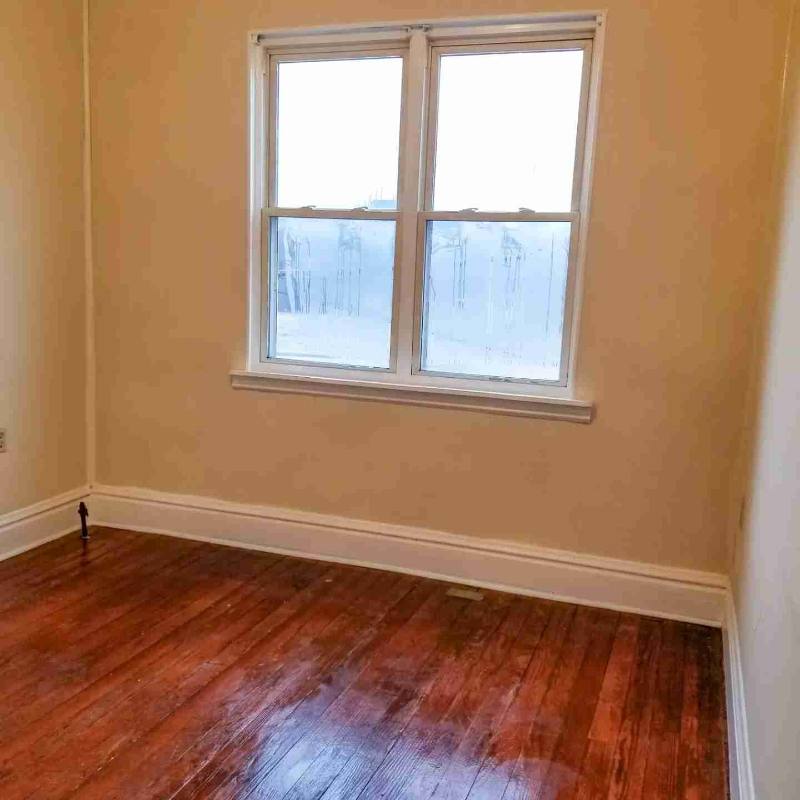 Apartment for rent at 212 20th St, Huntington, WV 25703
