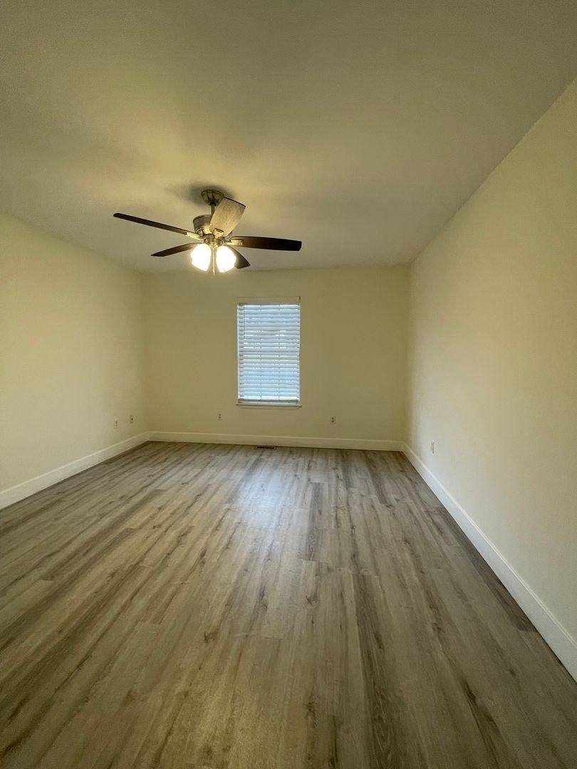 Apartment for rent at 1009 N 24th St, Ozark, MO 65721