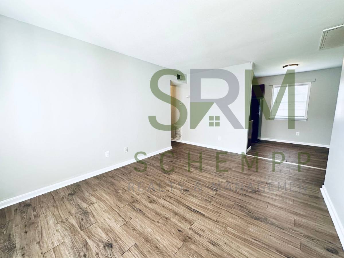 Apartment for rent at 1721 Tempest Way, Louisville, KY 40216