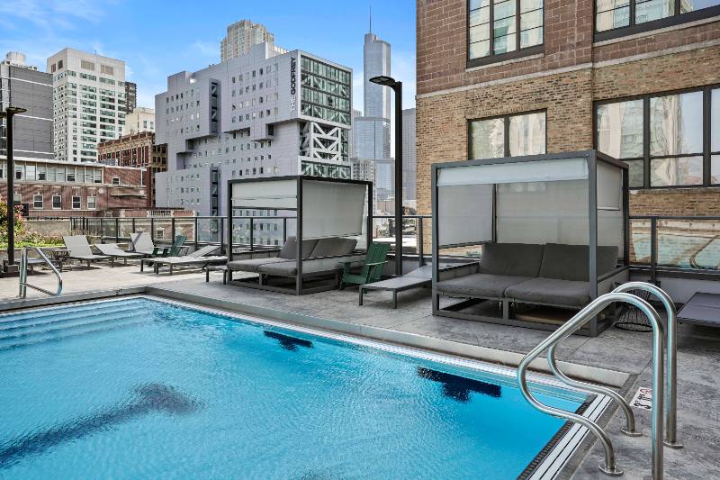 Apartment for rent at 152 W Superior St, Chicago, IL 60654