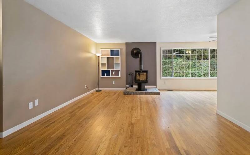 House for rent at 6593 SE Thiessen Rd, Portland, OR 97267