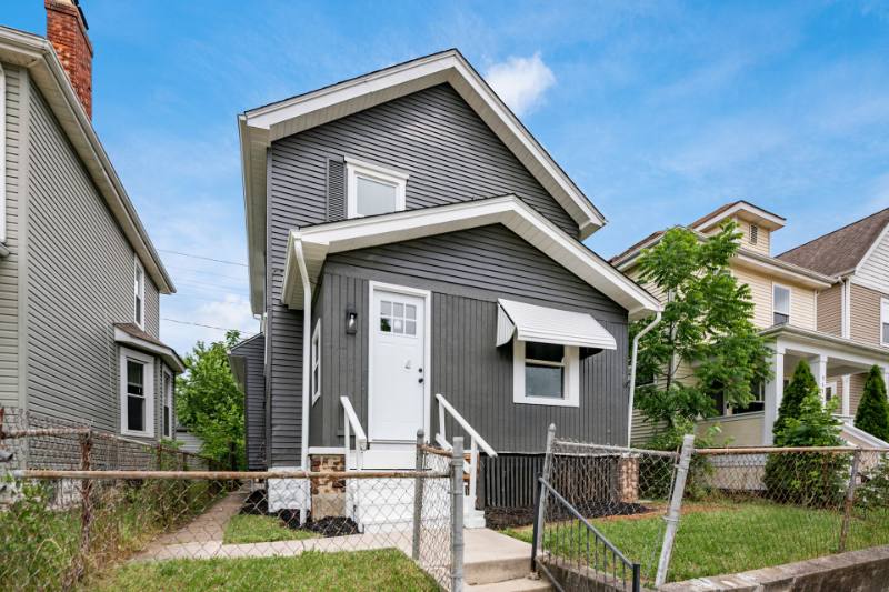 House for rent at 960 Carpenter St, Columbus, OH 43206