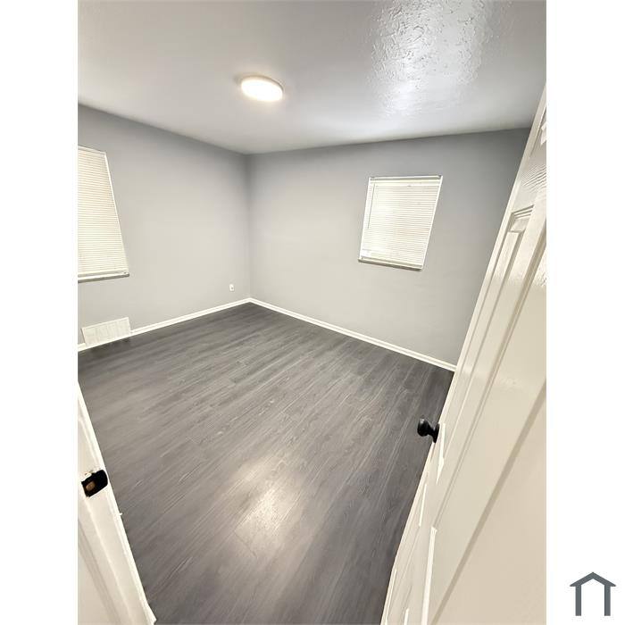 Apartment for rent at 521 E 222nd St #DWN, Euclid, OH 44123