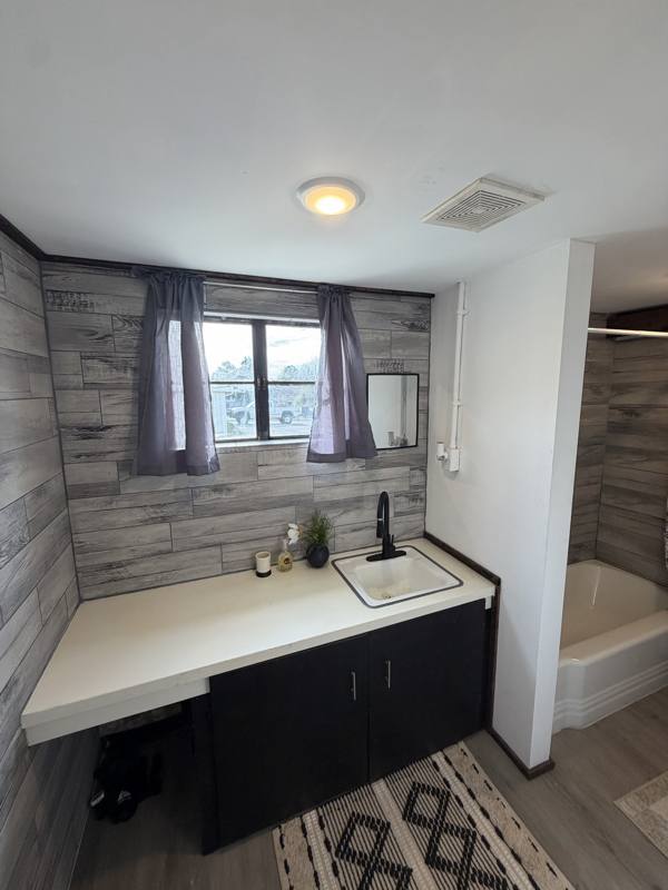 Apartment for rent at 1355 E Main St, Batesville, AR 72501