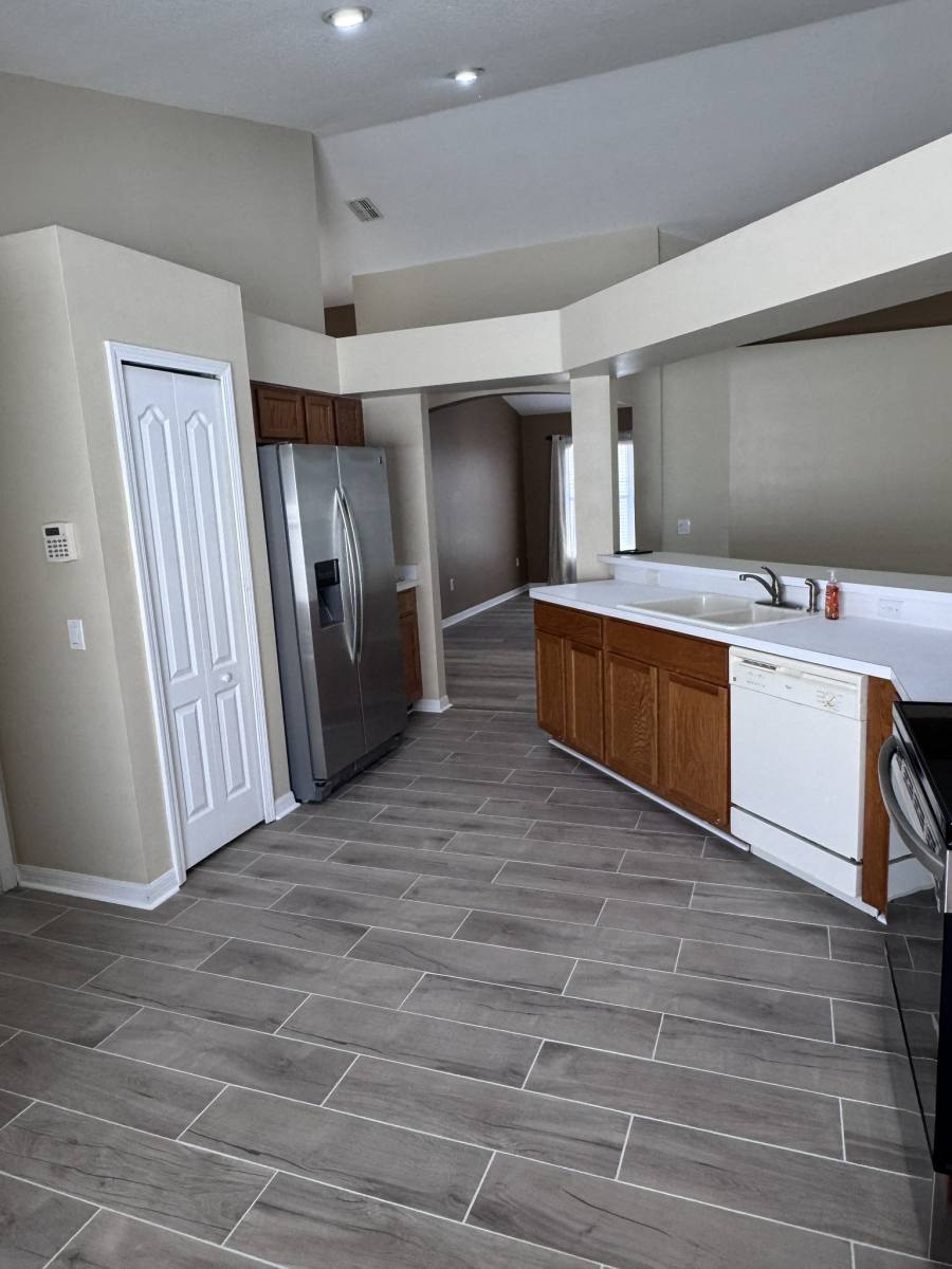 House for rent at 7507 Canal Point Court, Wesley Chapel, FL 33545