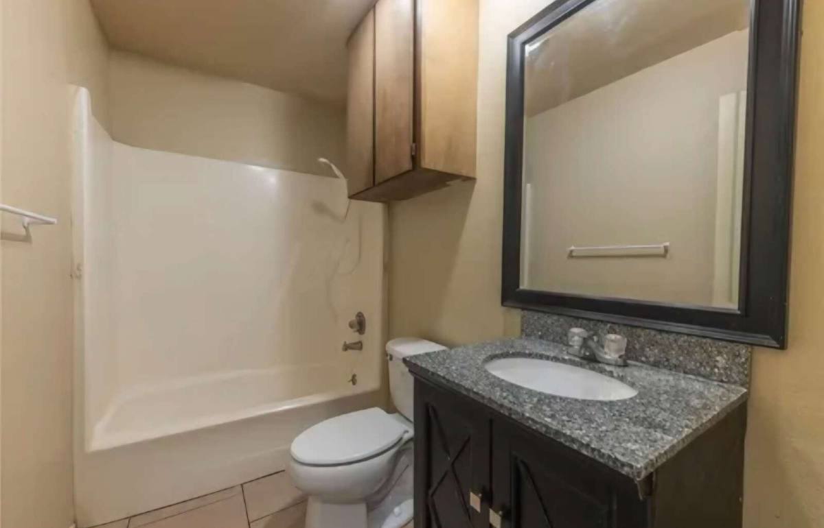 Apartment for rent at 705 N St #A, Weatherford, TX 76086