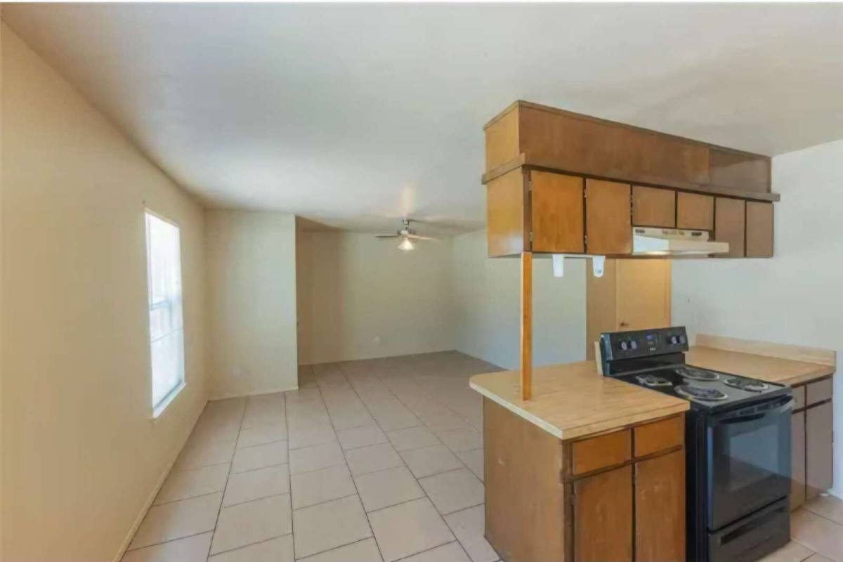 Apartment for rent at 705 N St #A, Weatherford, TX 76086