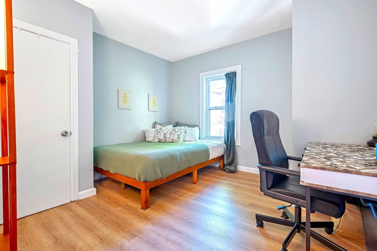Apartment for rent at 30 Hooper St #2, Worcester, MA 01605