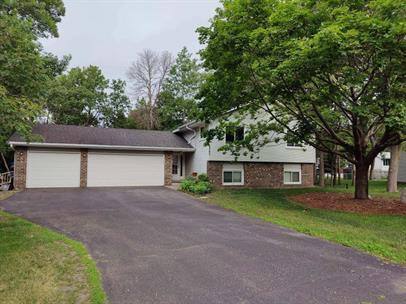 House for rent at 9305 Oliver Ave N, Minneapolis, MN 55444