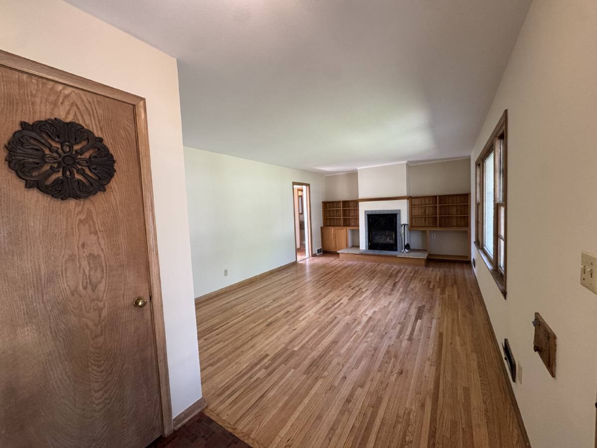 House for rent at 7305 3rd Ave S, Minneapolis, MN 55423