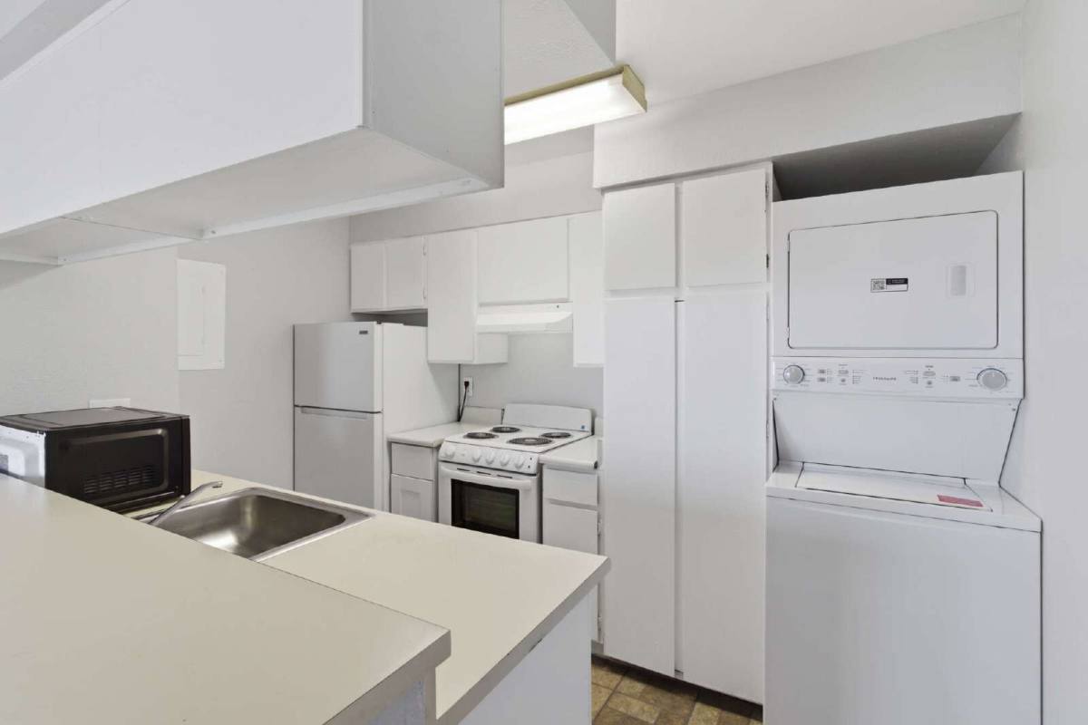Apartment for rent at 2221 W Bonanza Rd #28, Las Vegas, NV 89106