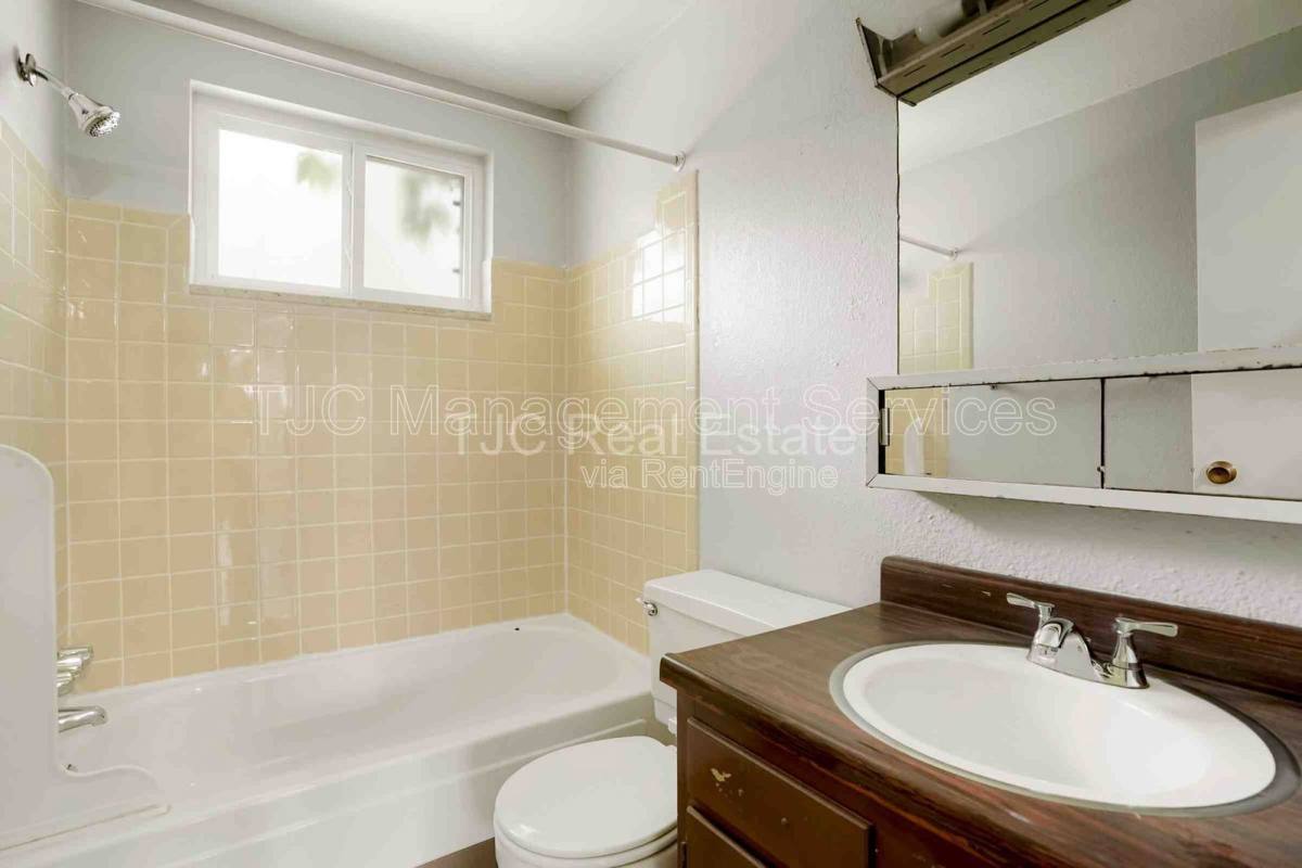 Apartment for rent at 1138 Corona St #303, Denver, CO 80218