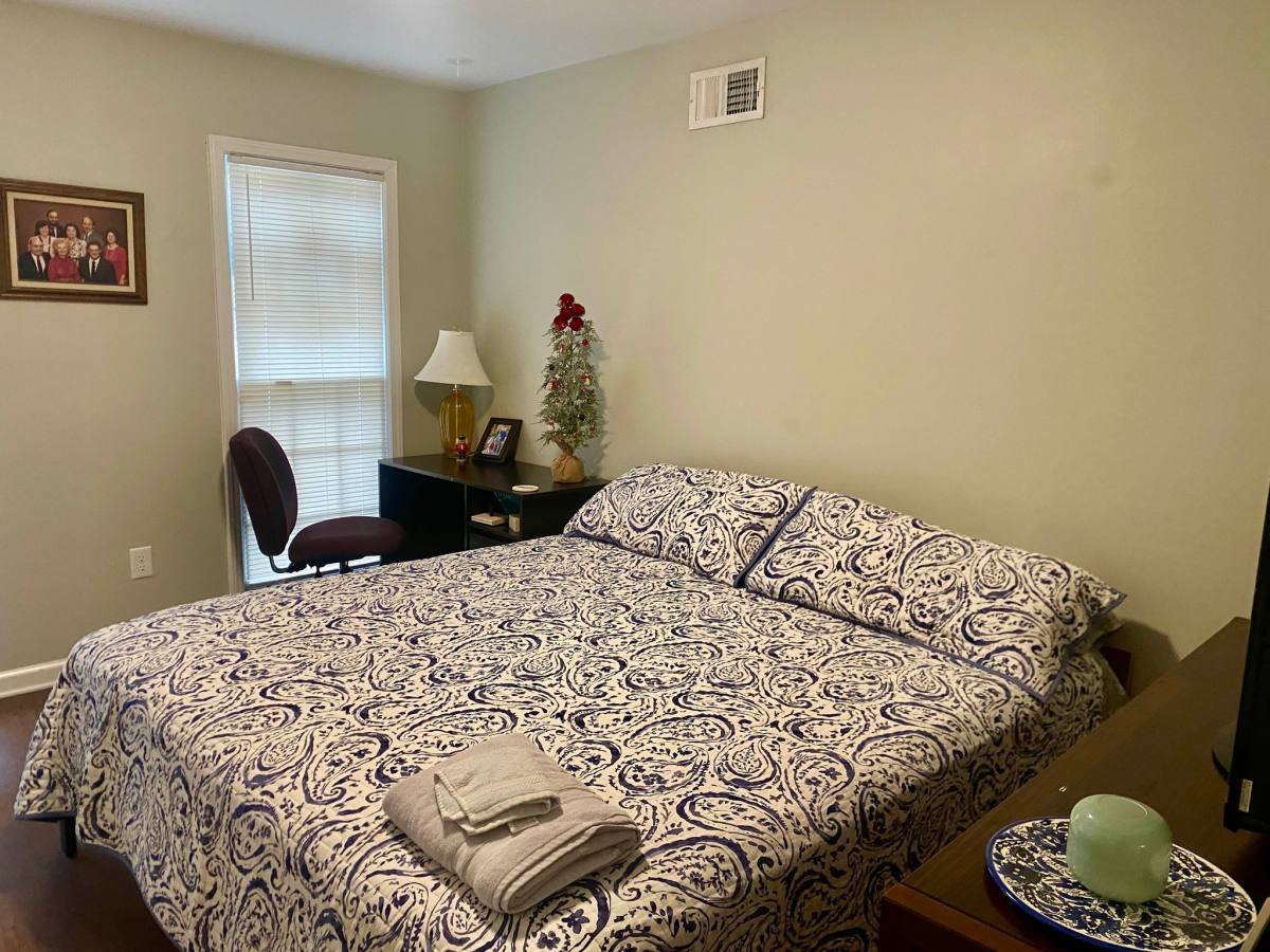 House for rent at 7969 Cross Ridge Dr, Germantown, TN 38138