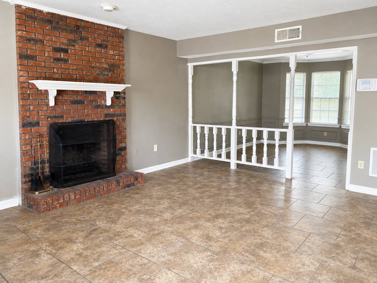 Apartment for rent at 1701 1702 Jamestown Way, Jackson, MS 39211