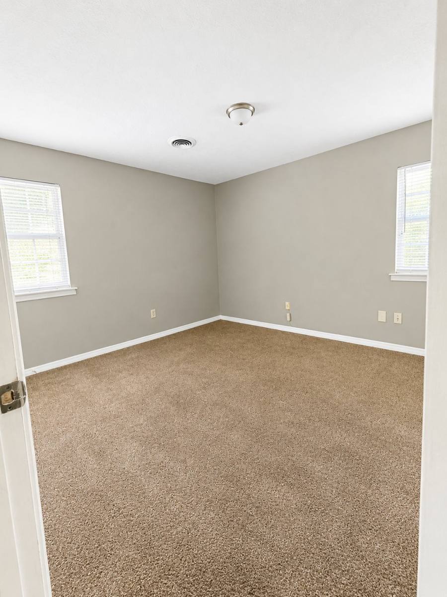 Apartment for rent at 1701 1702 Jamestown Way, Jackson, MS 39211