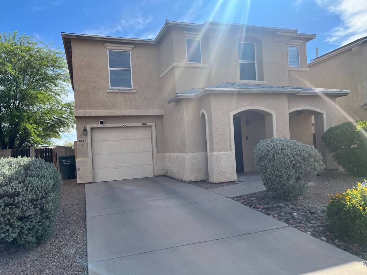 House for rent at 6889 S Harrier Loop, Tucson, AZ 85756