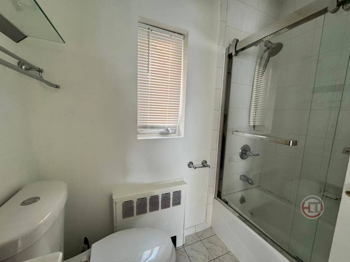 Apartment for rent at 3220 Lafayette #2, Bronx, NY 10465