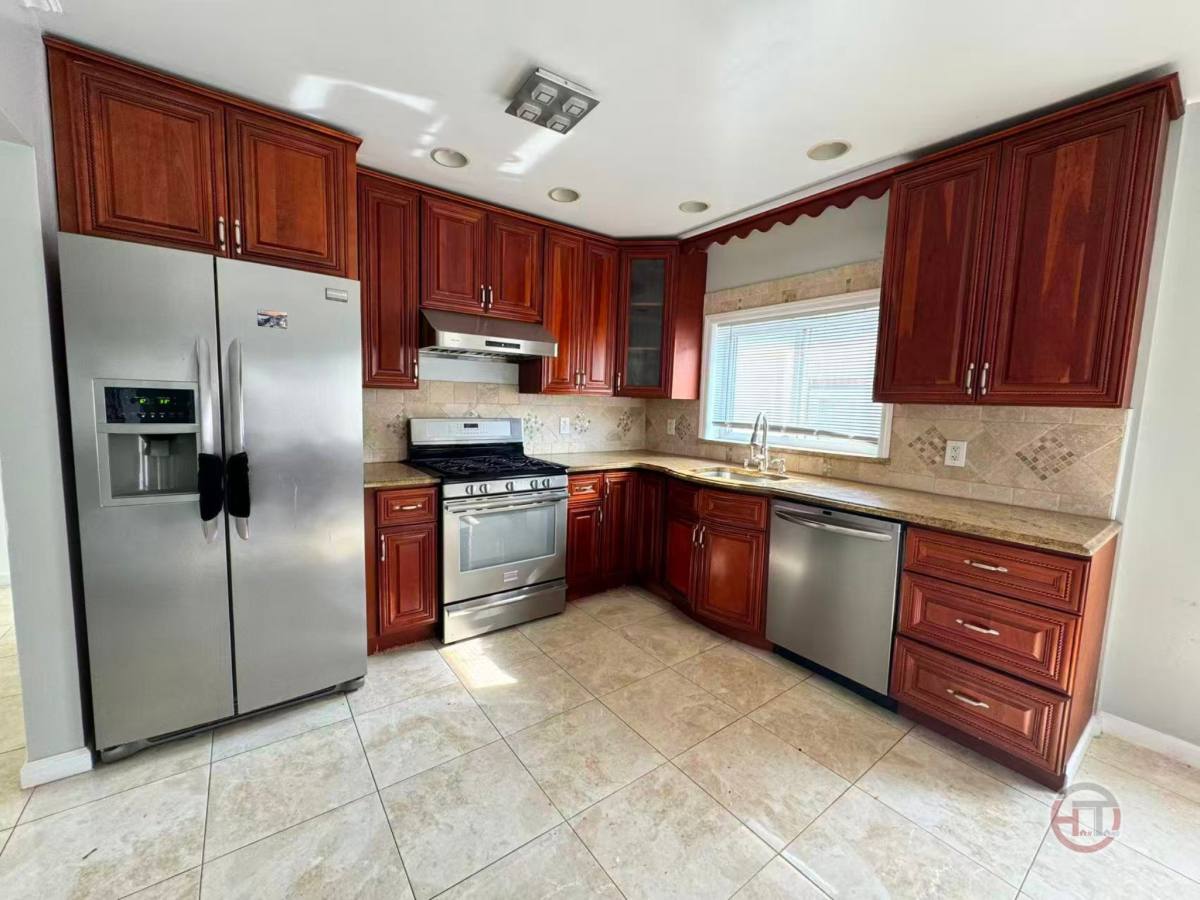 Apartment for rent at 3220 Lafayette #2, Bronx, NY 10465