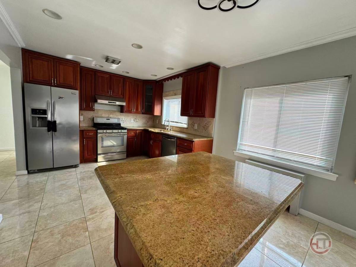 Apartment for rent at 3220 Lafayette #2, Bronx, NY 10465