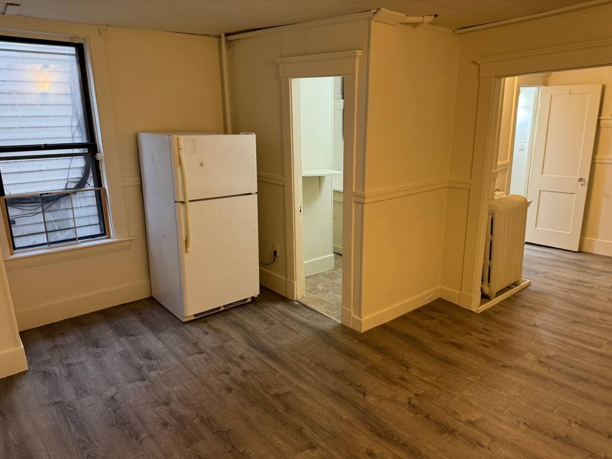 Apartment for rent at 215 Main St #2J, East Falmouth, MA 02536