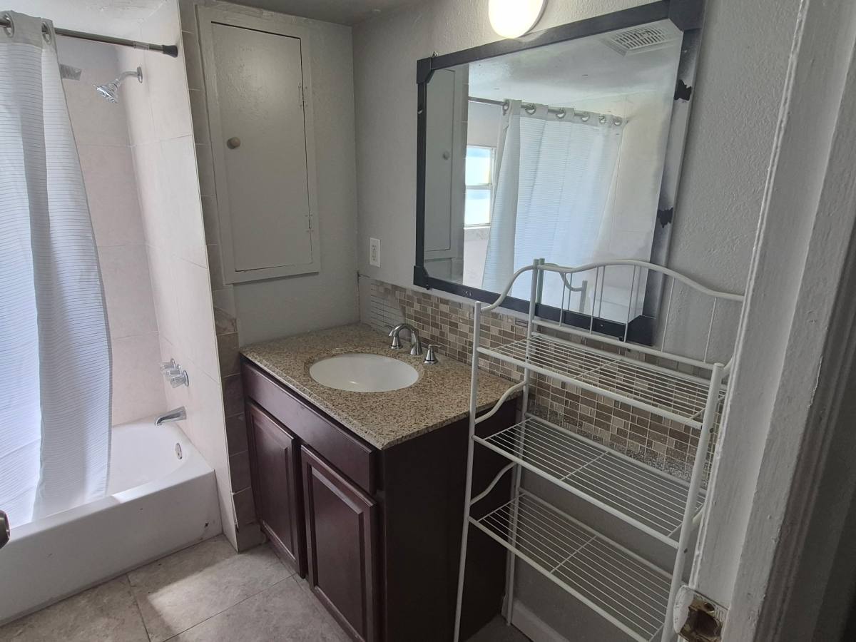Apartment for rent at 11426 Rohrman Rd, Port Richey, FL 34668