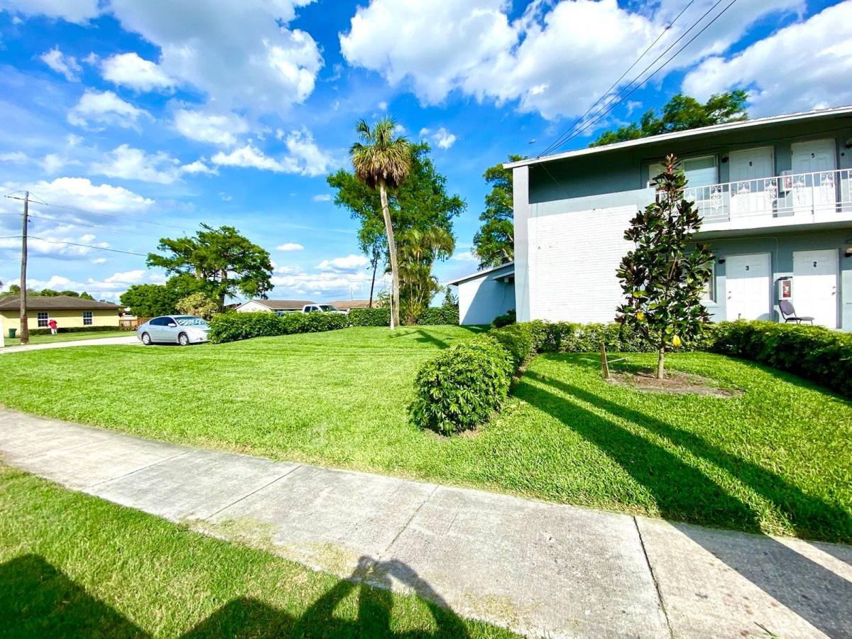 Apartment for rent at 37280 Okeechobee Ave #3, Canal Point, FL 33438