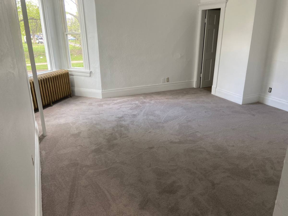 Apartment for rent at 320 Fuller Ave #1, Saint Paul, MN 55103